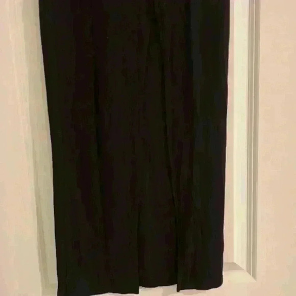 Maxi Skirt with a middle slit - Picture 2 of 4
